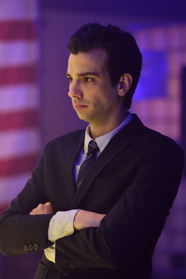 Jay Baruchel Man Seeking Woman3